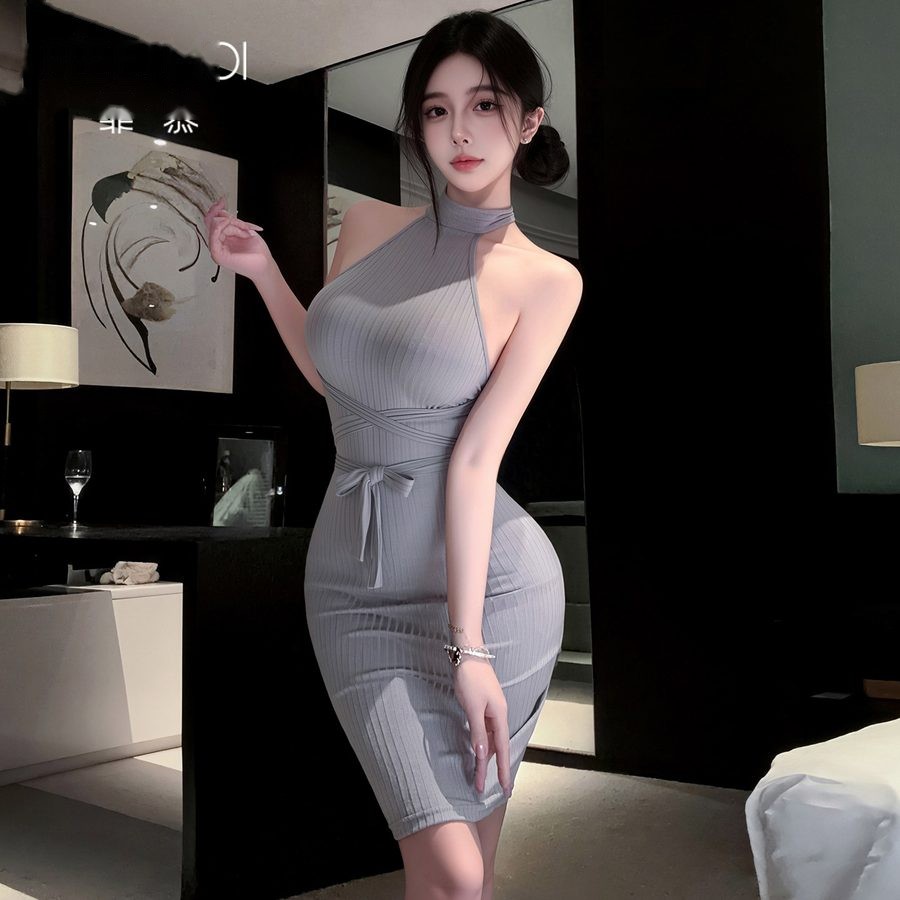 Cold-Shoulder Slit Bodycon Dress